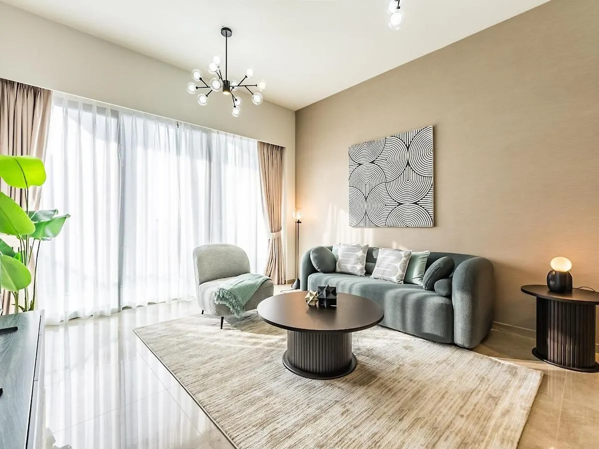 Апартаменты Newly Furnished 1Br - Grande Signature Residence Дубай ОАЭ