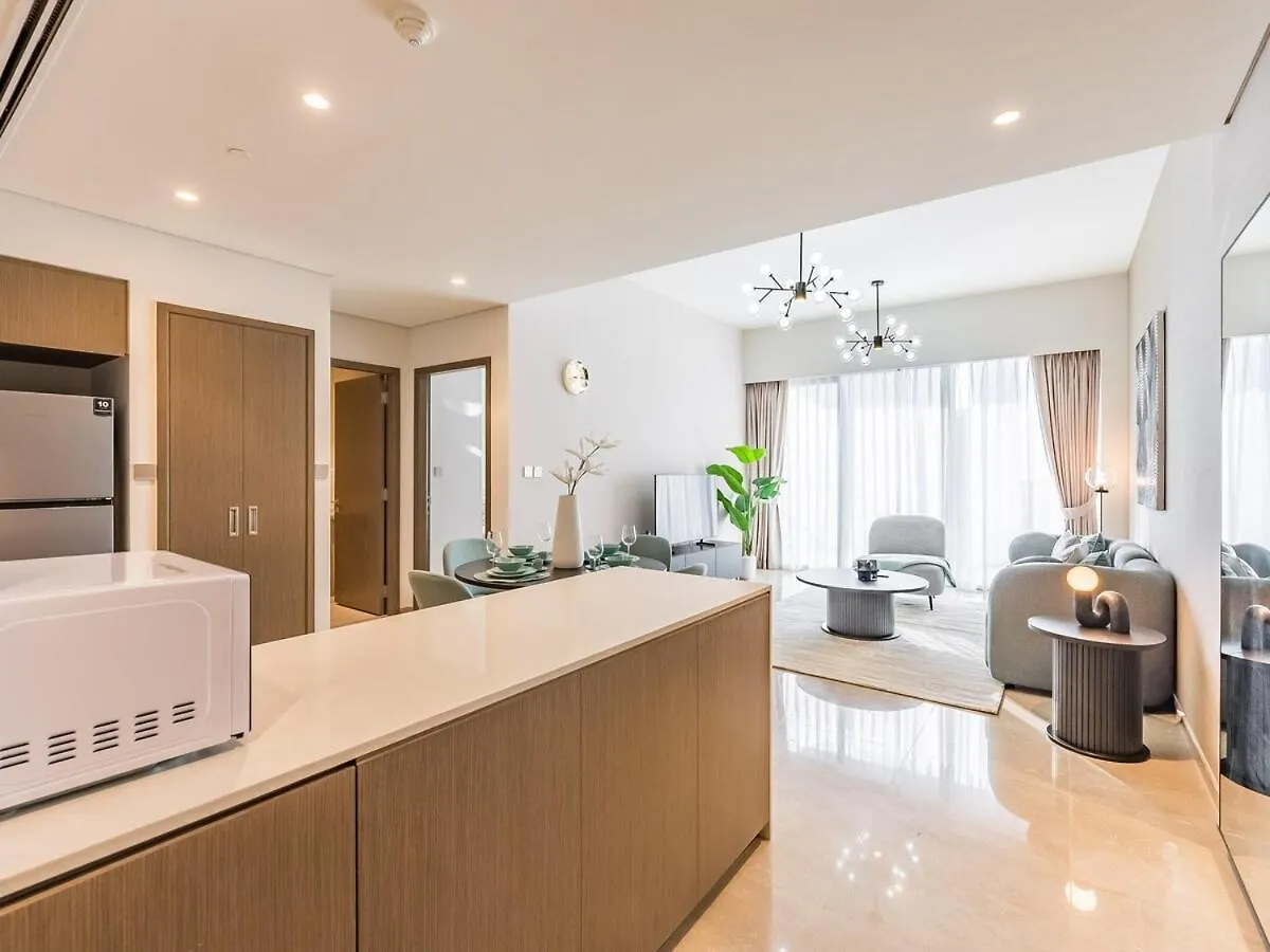Newly Furnished 1Br - Grande Signature Residence Dubaj 0*,  Spojené arabské emiráty